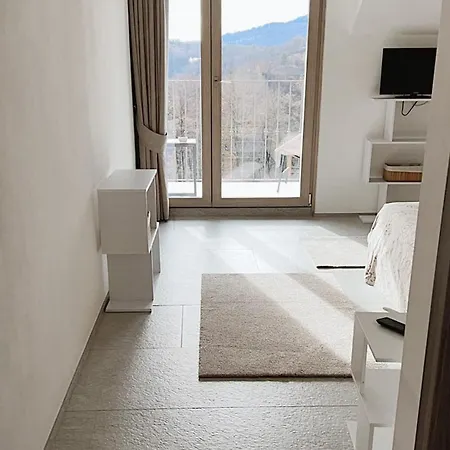 Panoramic House Maggiore Apartament