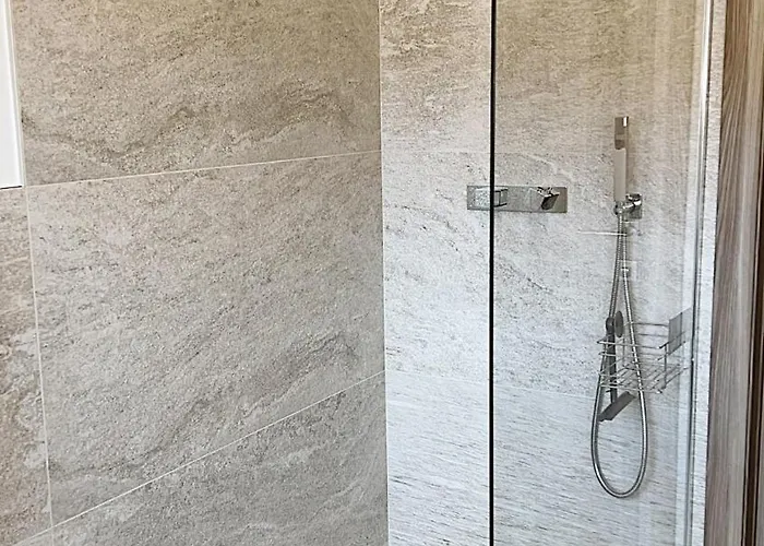 Panoramic House Maggiore Apartment