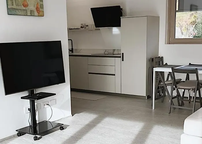 Panoramic House Maggiore