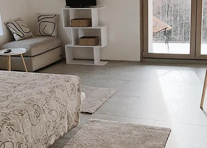 Apartment Panoramic House Maggiore *